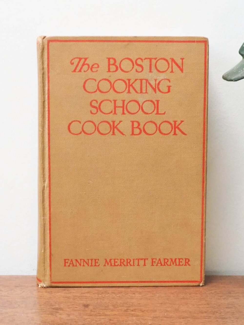 The Boston Cooking School Cook Book - Fannie Merritt Farmer - 1940 Edition